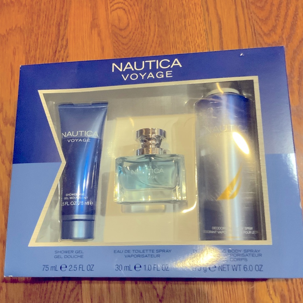 Nautica Voyage Shower Gel Cologne Body Spray Set New